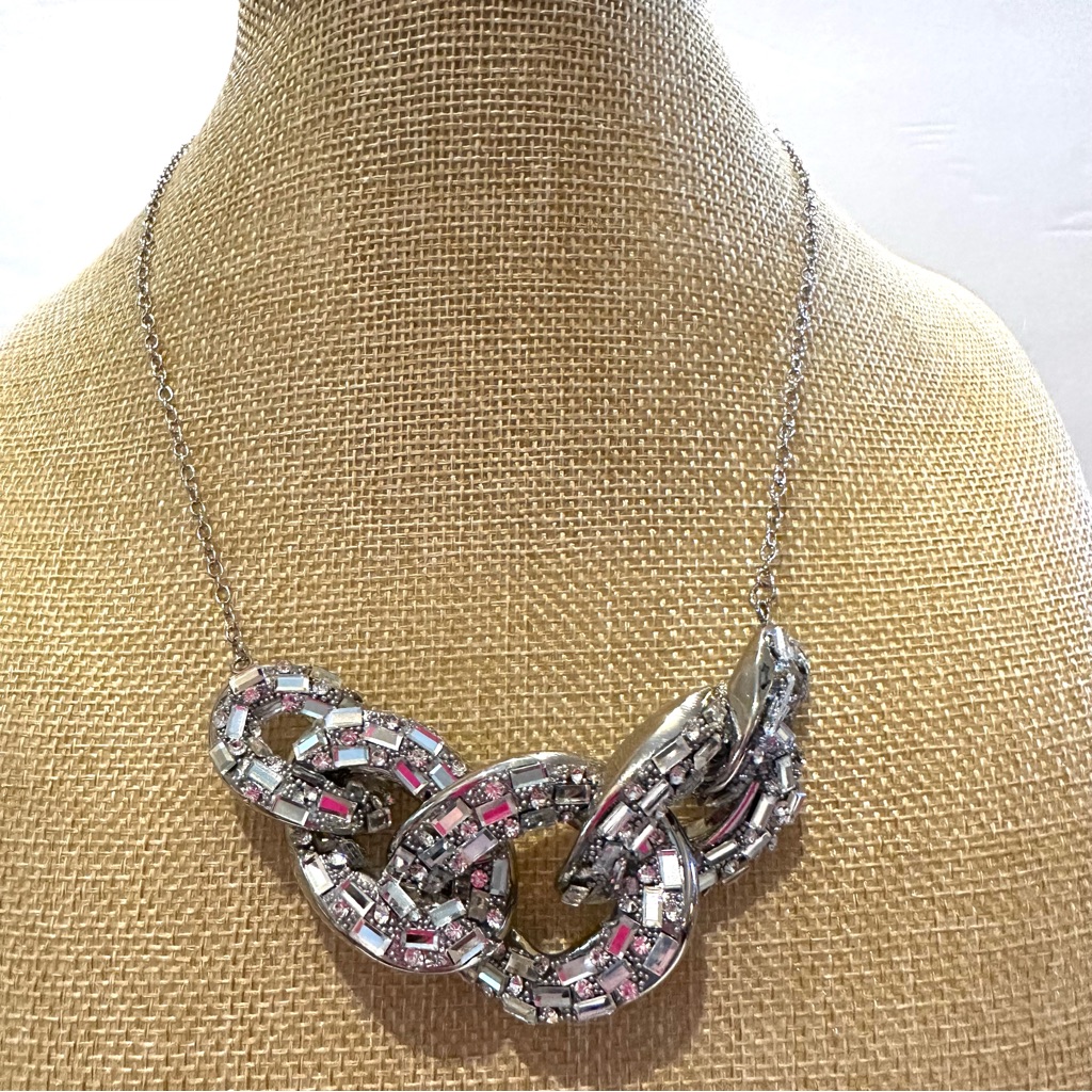 Nwt Ballet Brand Necklace From Macys-Silver Tone W Crystal Open Link Pendant 25$
